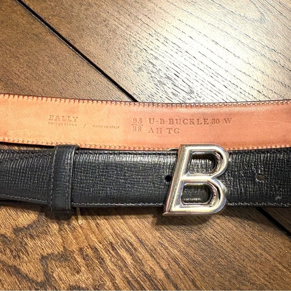 BALLY Black Leather Skinny Belt Gold B Buckle EU 95 / US 38 Designer - Picture 4 of 11